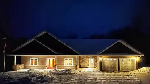2515 Cedar Valley Dr, Cloquet, MN 55720