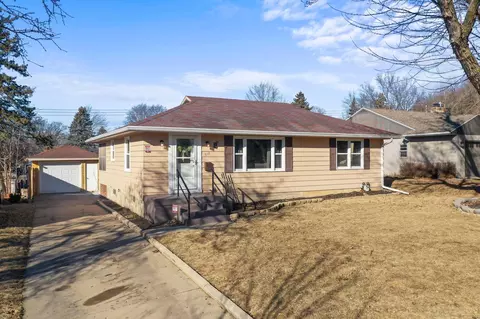 917 17th Ave NE, Rochester, MN 55906