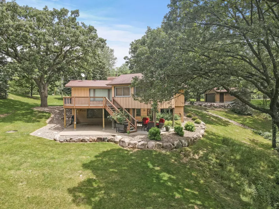 Exterior - 10081 Barnes Ave, Inver Grove Heights, MN 55077 photo 29 of 30