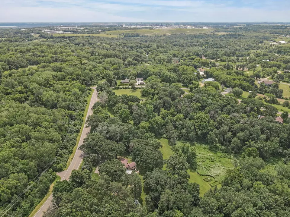 View/Area - 10081 Barnes Ave, Inver Grove Heights, MN 55077 photo 6 of 8