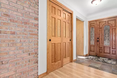 Entry Way - 10081 Barnes Ave, Inver Grove Heights, MN 55077 photo 1 of 1