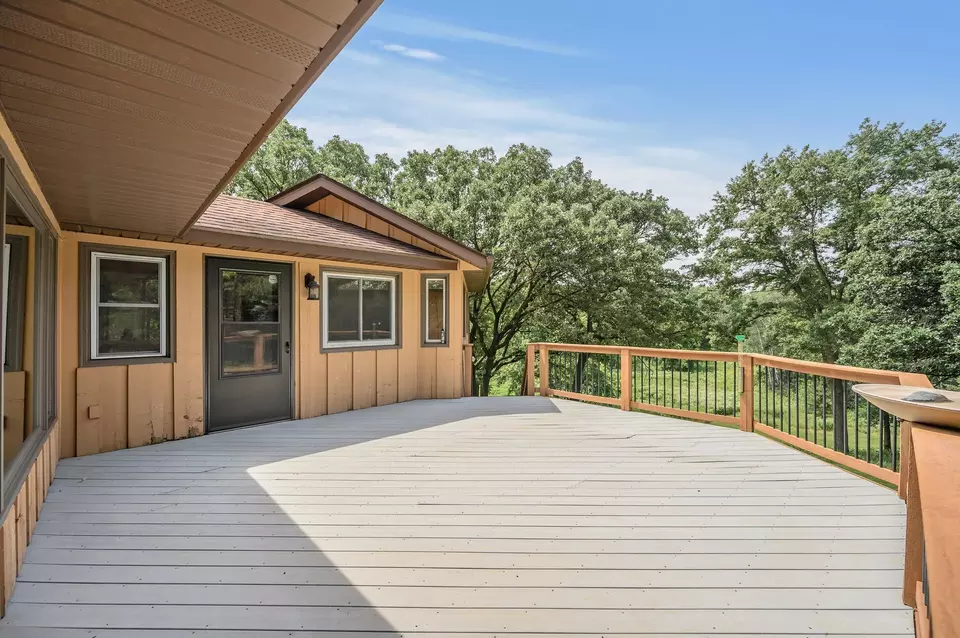 Exterior - 10081 Barnes Ave, Inver Grove Heights, MN 55077 photo 15 of 30