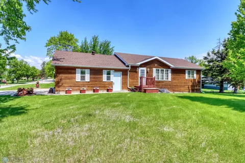 518 2nd St, Hawley, MN 56549