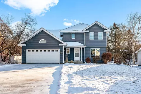 3431 Oxford Dr, Woodbury, MN 55125