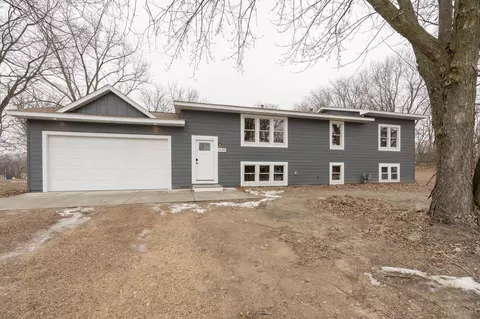 26580 Woodcrest Dr, Elko New Market, MN 55020