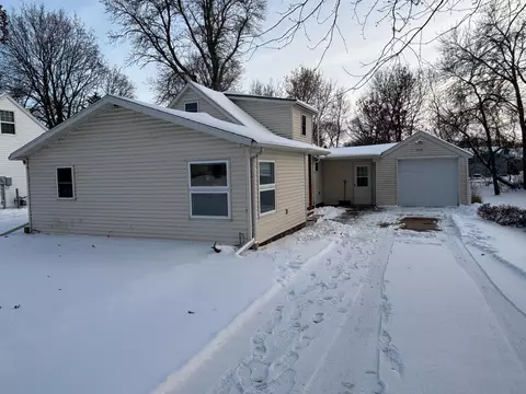 712 Mary Ave, Willmar, MN 56201
