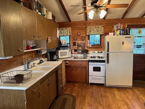 Kitchen - 51992 209th Pl, Mcgregor, MN 55760 photo 2 of 3