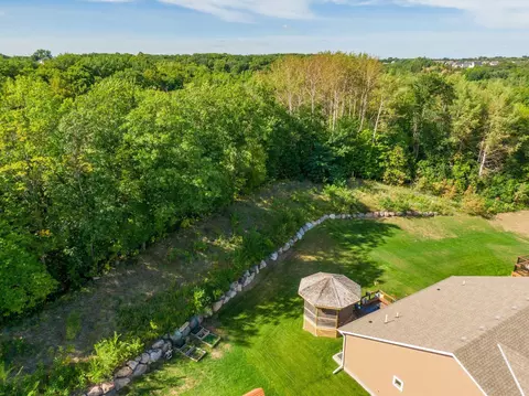 771 Cascade Dr, Chaska, MN 55318 photo 34