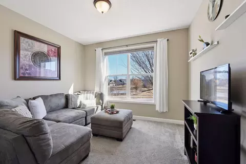771 Cascade Dr, Chaska, MN 55318 photo 23