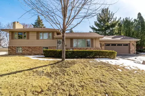 8457 Quinn Ave S, Bloomington, MN 55437