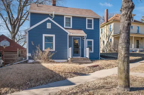 220 S Main St, Fairmont, MN 56031