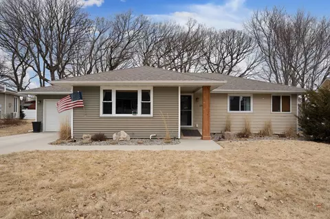 Exterior - 1206 Southview Ln, Albert Lea, MN 56007 photo 1 of 9