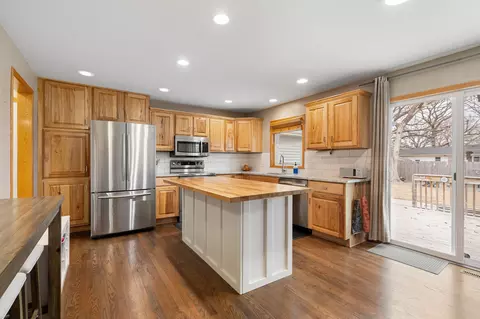 Kitchen - 1206 Southview Ln, Albert Lea, MN 56007 photo 1 of 7