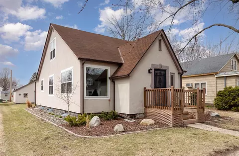 112 Pershing Ave N, New Prague, MN 56071