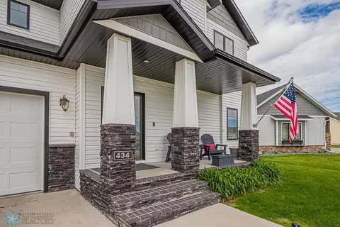434 Sequoia Dr, Mapleton, ND 58059 photo 3
