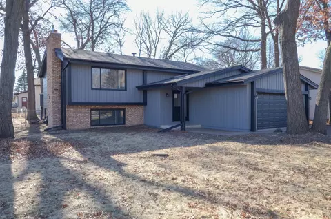 1150 107th Ave NE, Blaine, MN 55434