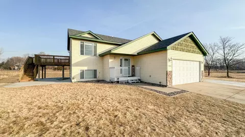 39991 Garden Ct, Rice, MN 56367