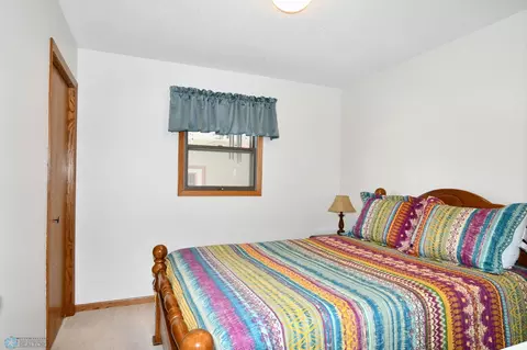 1019 Lilac Ave, Oakes, ND 58474 photo 42
