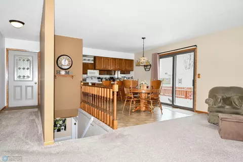 1019 Lilac Ave, Oakes, ND 58474 photo 19