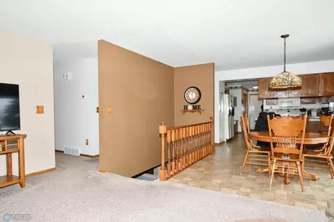 1019 Lilac Ave, Oakes, ND 58474 photo 18