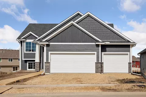 1517 Spruce St, Farmington, MN 55024