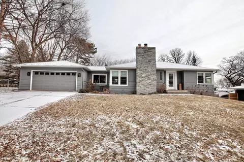 10701 Nesbitt Ave S, Bloomington, MN 55437