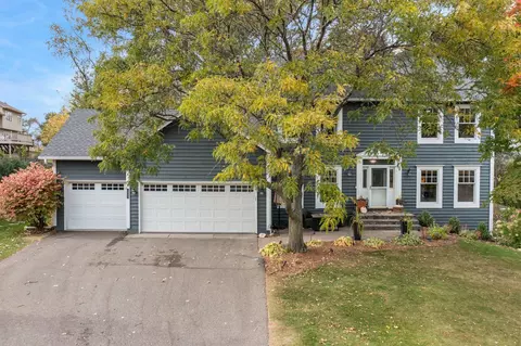 1505 Kings Wood Rd, Eagan, MN 55122