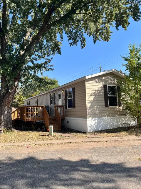 150 Highway 10 NW #TRLR 308, Saint Cloud, MN 56304
