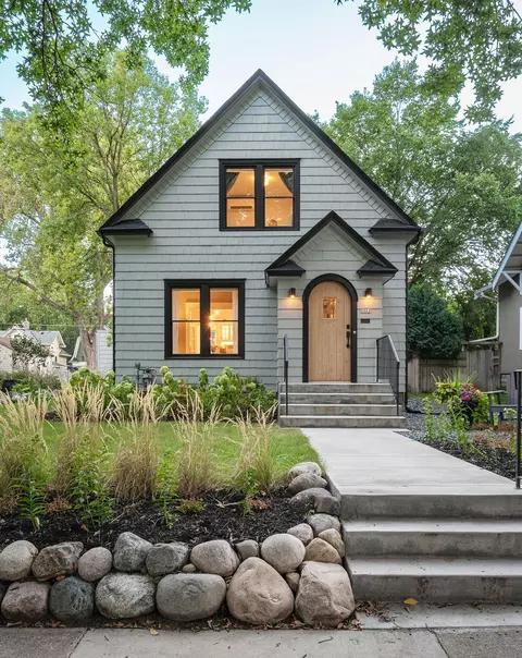 2324 Brewster St, Saint Paul, MN 55108