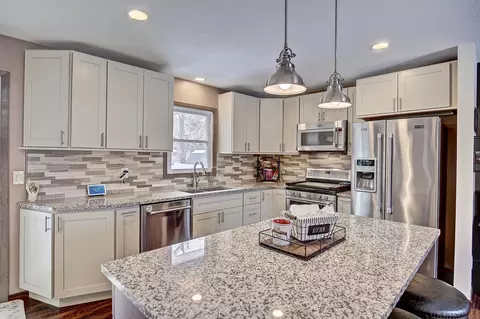 7617 111th Ave N, Champlin, MN 55316