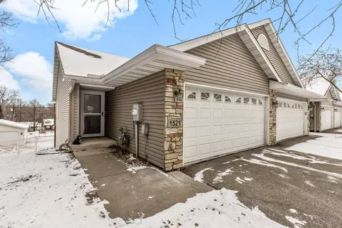 1521 Lincoln Park Dr, South Saint Paul, MN 55075