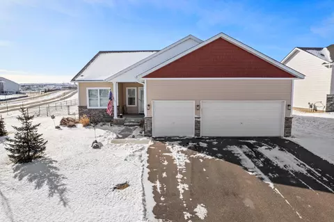 1491 Bridgewater Pkwy, Dundas, MN 55019