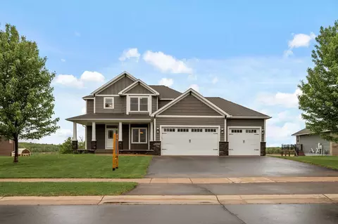 29332 Scenic Dr, Chisago City, MN 55013