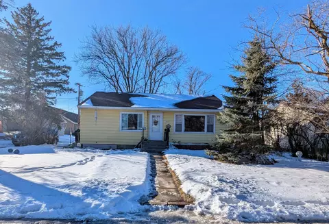 1805 America Ct NW, Bemidji, MN 56601