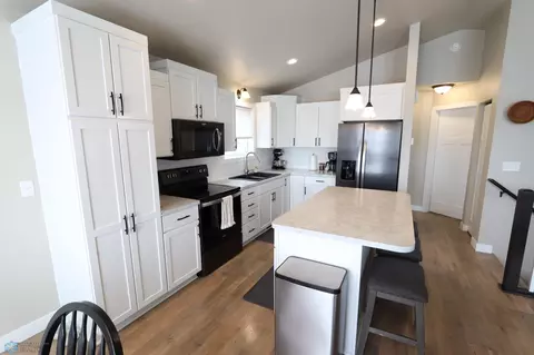 3309 Maple Leaf Loop S, Fargo, ND 58104 photo 6