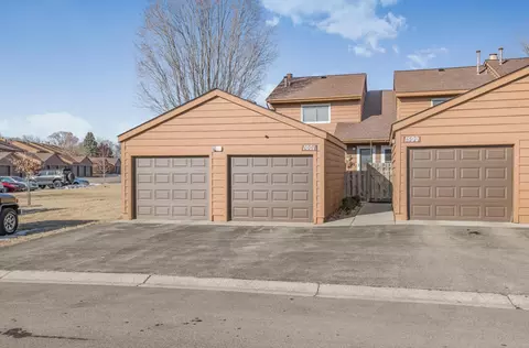 1601 Snowflake Dr, Eagan, MN 55121