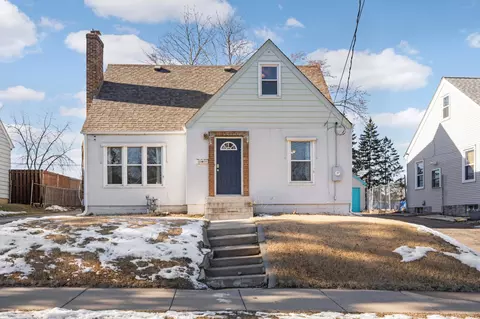 1077 Stryker Ave, West Saint Paul, MN 55118