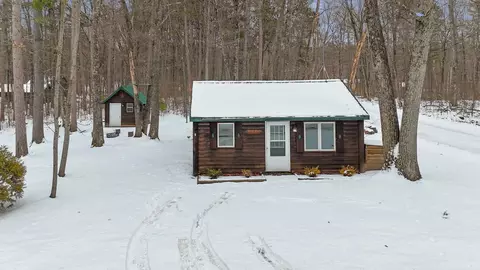 7950 N Evergreen Ave, Hayward, WI 54843