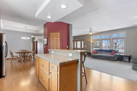 711 Scott St, Marshall, MN 56258 photo 21