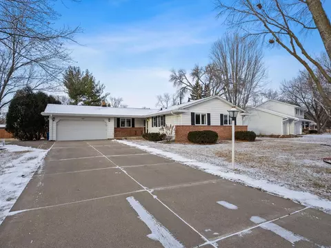 9904 Xerxes Curv S, Bloomington, MN 55431