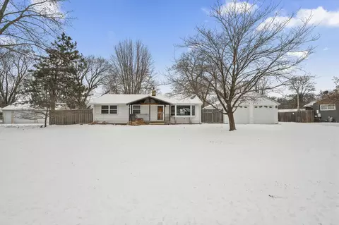 3825 Saint Regis Dr, White Bear Lake, MN 55110