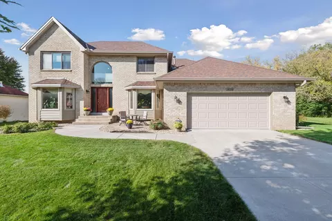 14220 60th Pl N, Plymouth, MN 55446