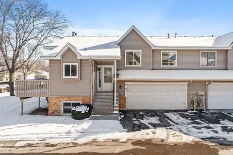 9163 Upland Ln N, Maple Grove, MN 55369