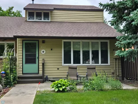 2517 W Country Club Dr S #10, Fargo, ND 58103