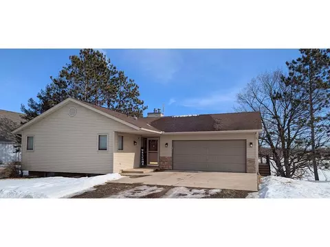 17260 Edgewater Rd NE, Pine City, MN 55063