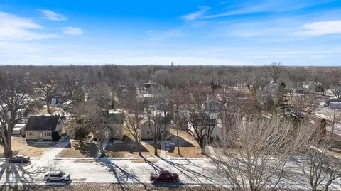 407 Hudson Ave, Marshall, MN 56258 photo 32
