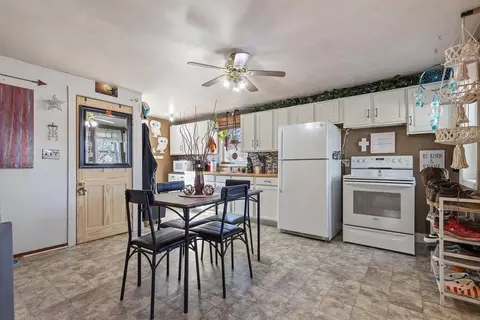 407 Hudson Ave, Marshall, MN 56258 photo 8