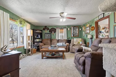 407 Hudson Ave, Marshall, MN 56258 photo 12