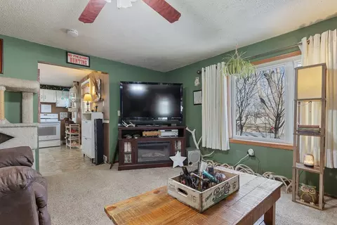 407 Hudson Ave, Marshall, MN 56258 photo 14