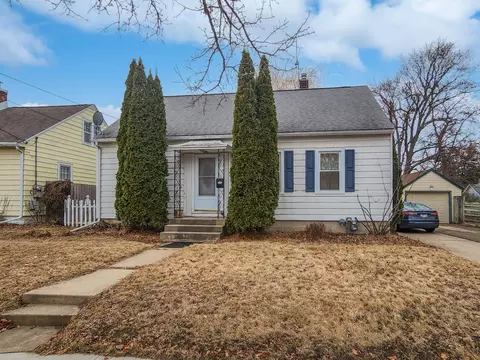 1021 5th Ave SE, Rochester, MN 55904